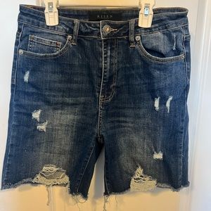 RISEN distressed denim Shorts Large